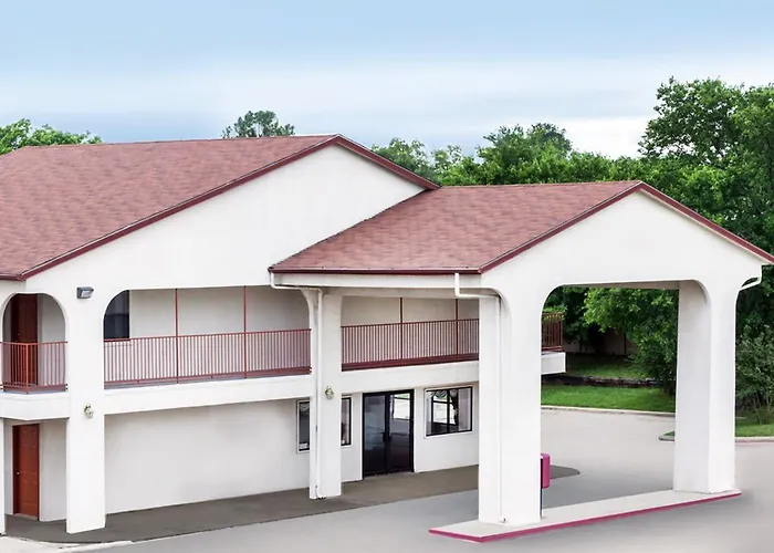 Deluxe Inn Denton